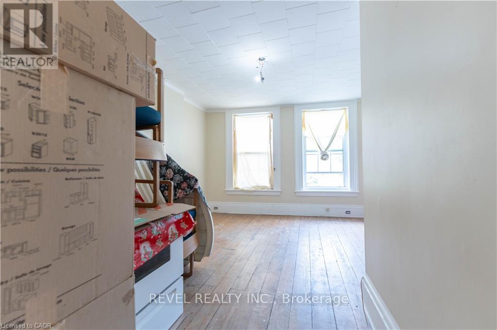 166-168 Macnab Street N, Hamilton, Ontario  L8R 2M4 - Photo 36 - X12760362