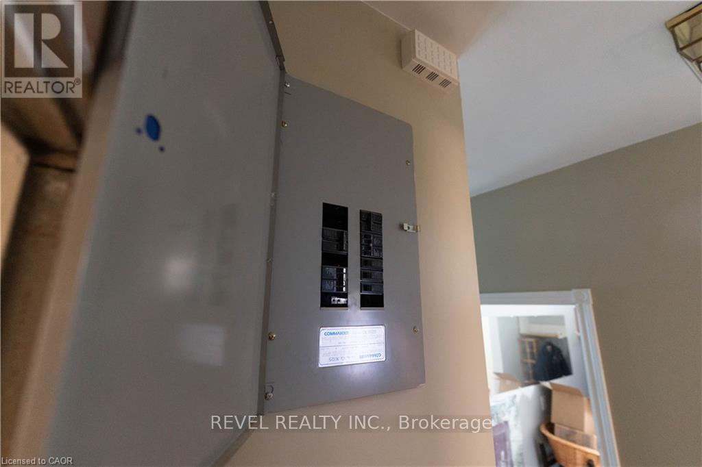 166-168 Macnab Street N, Hamilton, Ontario  L8R 2M4 - Photo 43 - X12760362