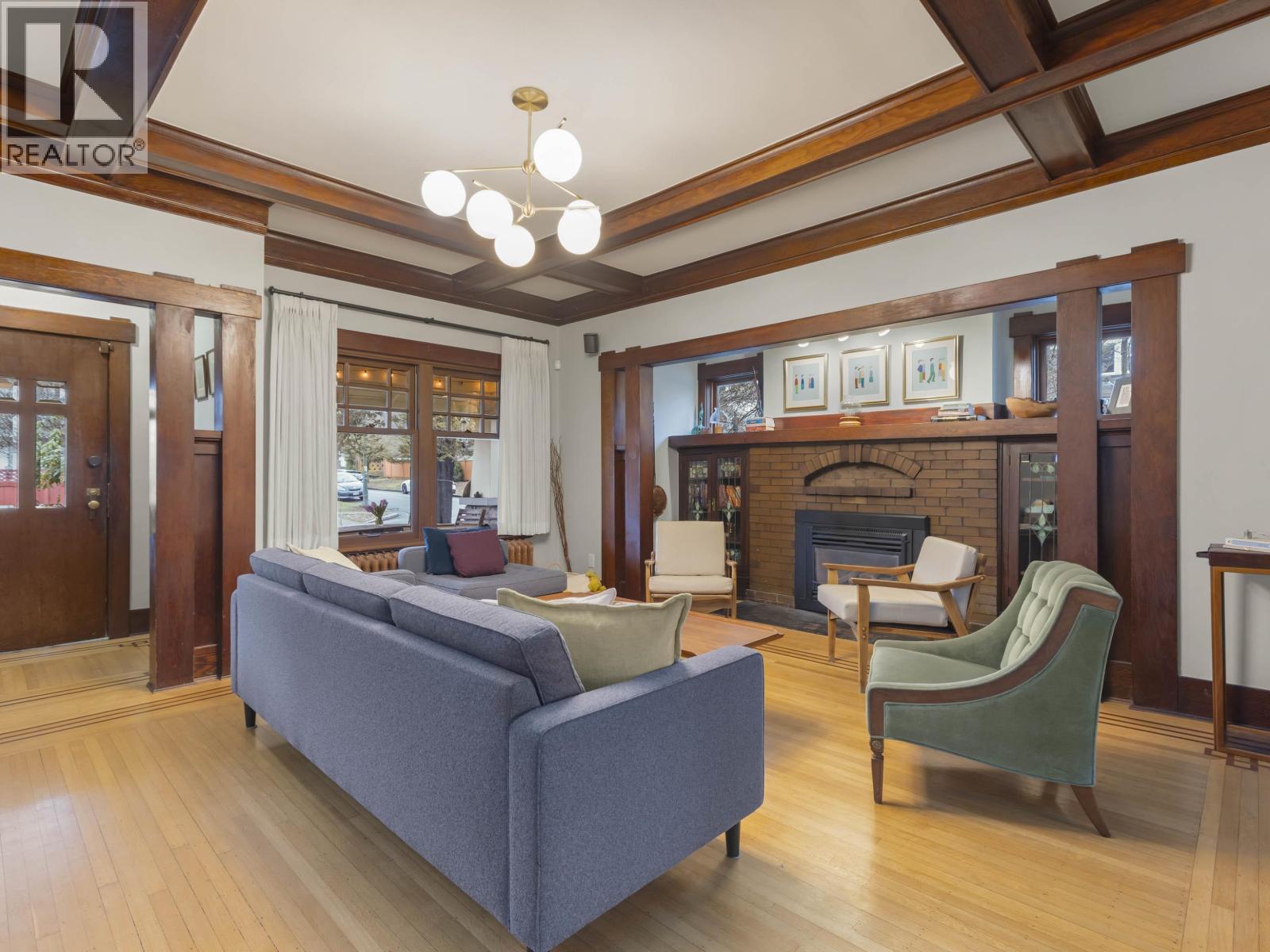 4691 St. Catherines Street, Vancouver, British Columbia  V5V 4M6 - Photo 5 - R3086668