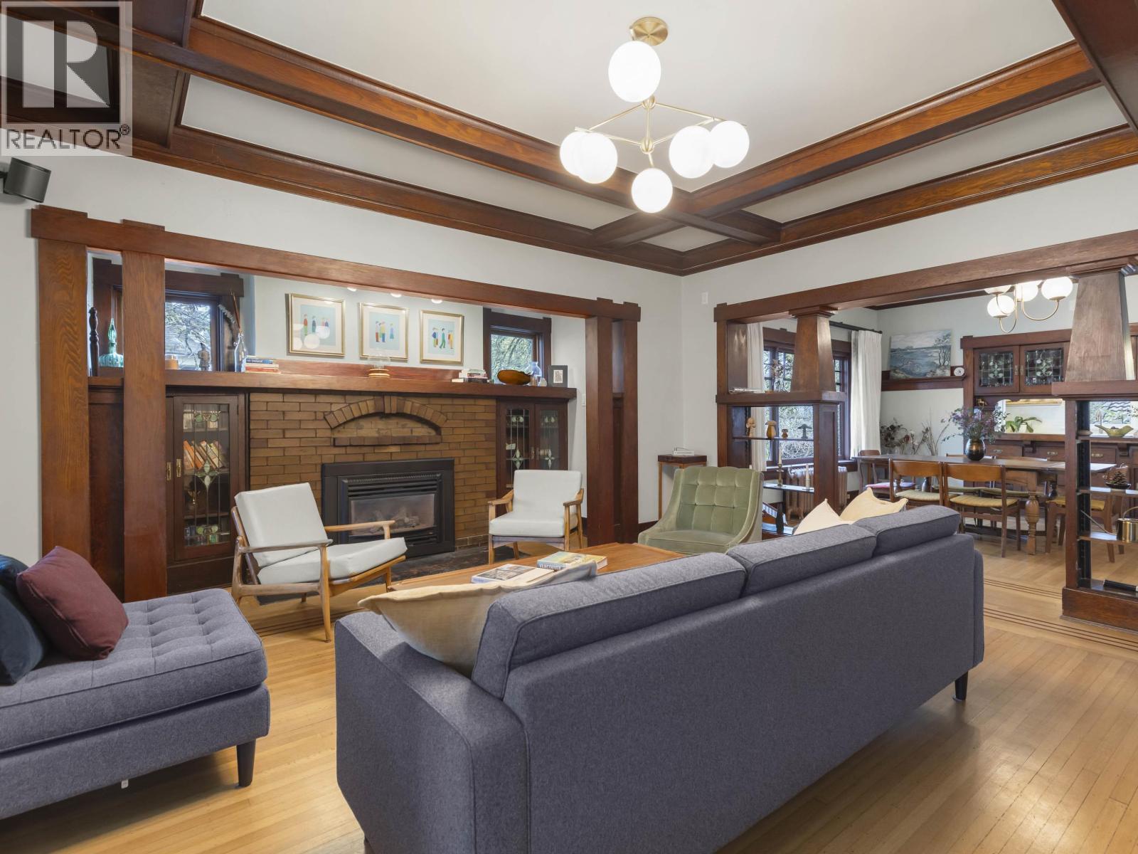 4691 St. Catherines Street, Vancouver, British Columbia  V5V 4M6 - Photo 4 - R3086668