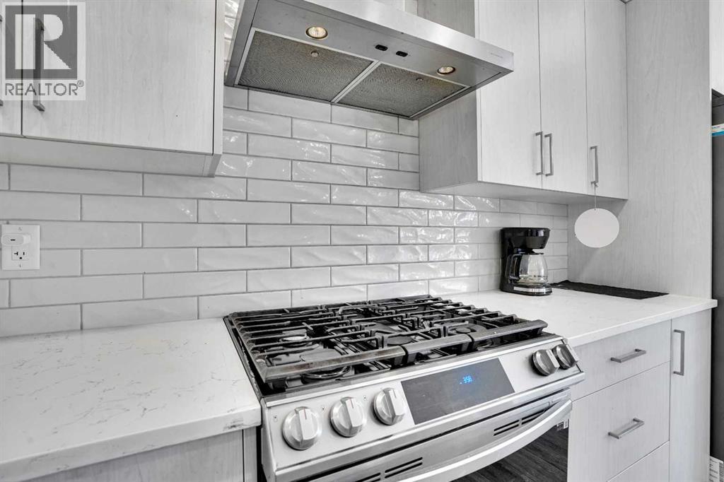 210 Lucas Close Nw, Calgary, Alberta  T3P 1Z4 - Photo 37 - A2284126