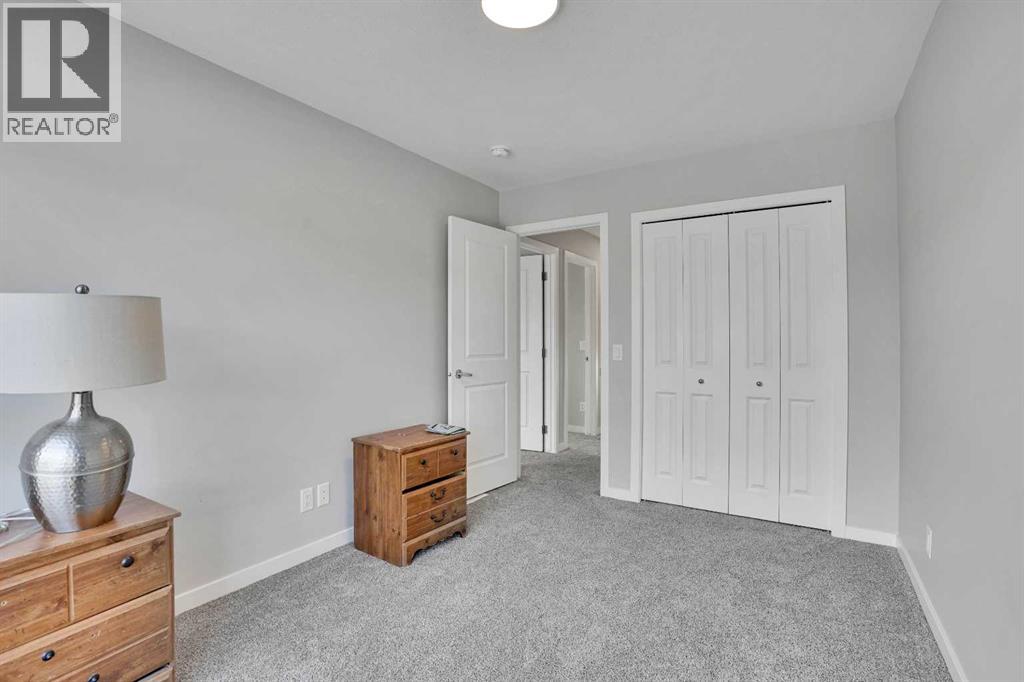 210 Lucas Close Nw, Calgary, Alberta  T3P 1Z4 - Photo 5 - A2284126