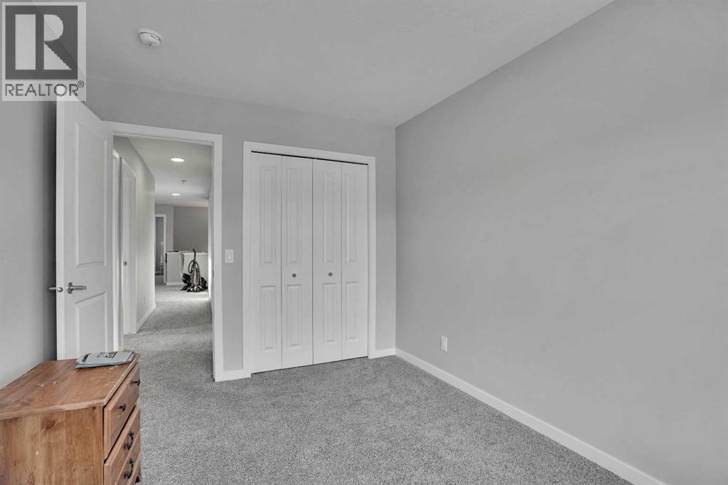 210 Lucas Close Nw, Calgary, Alberta  T3P 1Z4 - Photo 6 - A2284126