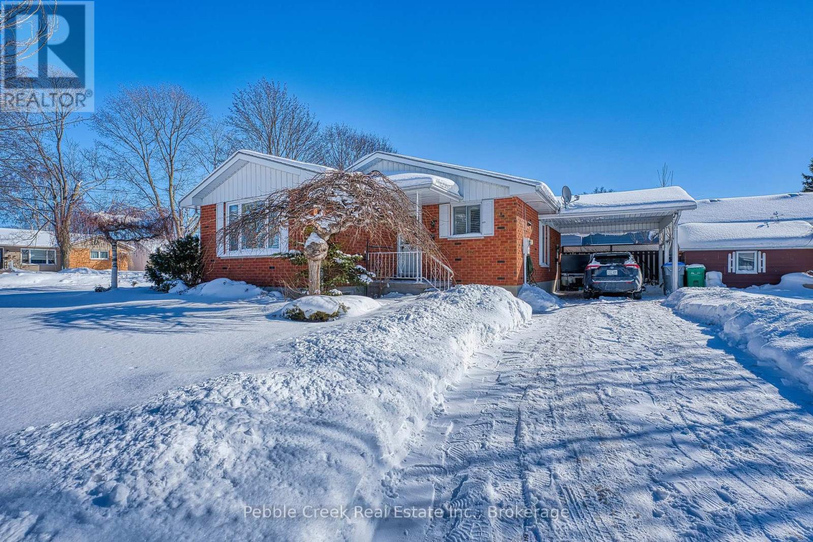 189 Hincks Street, Goderich (Goderich (Town)), Ontario  N7A 3C9 - Photo 1 - X12760390