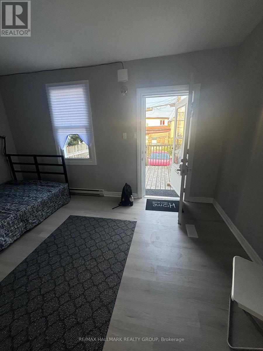 115 Carruthers Avenue, Ottawa, Ontario  K1Y 1N4 - Photo 5 - X12760372