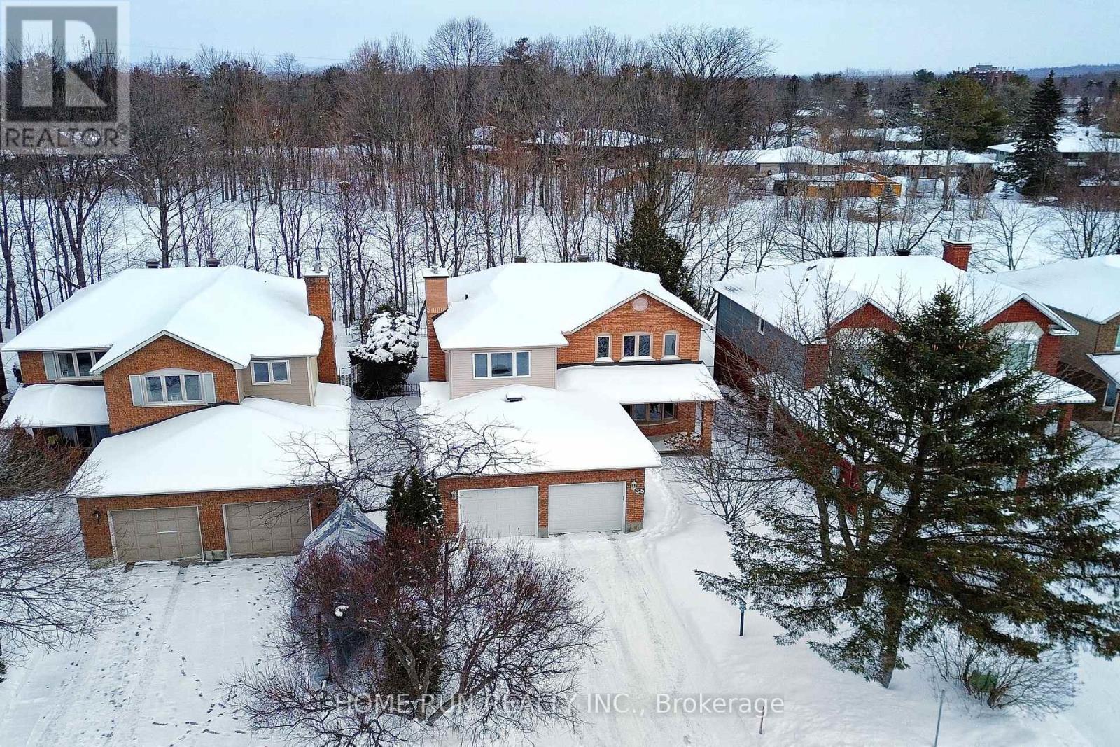 35 Weslock Way, Ottawa, Ontario  K2K 2K3 - Photo 2 - X12760410