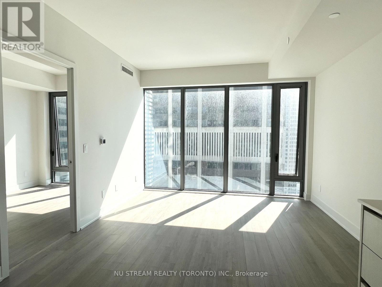 2505 - 8 Cumberland Street, Toronto, Ontario  M4W 0B6 - Photo 3 - C12760384