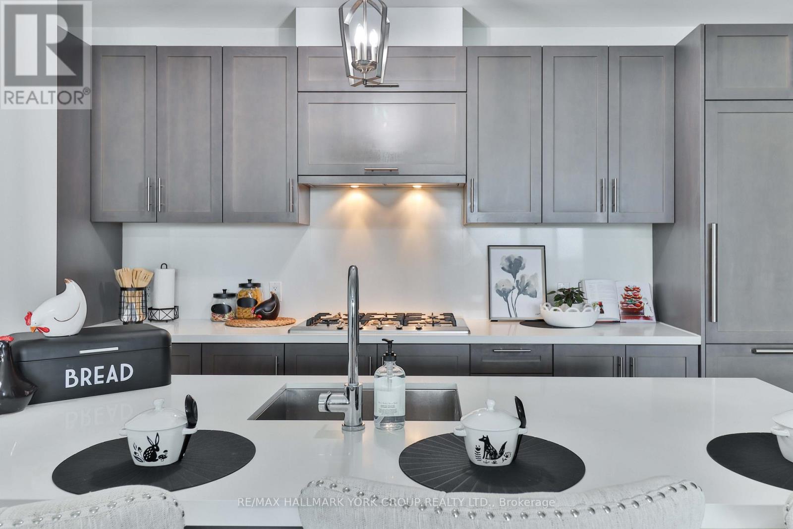 505 - 29 Queens Quay E, Toronto, Ontario  M5E 0A4 - Photo 15 - C12760404