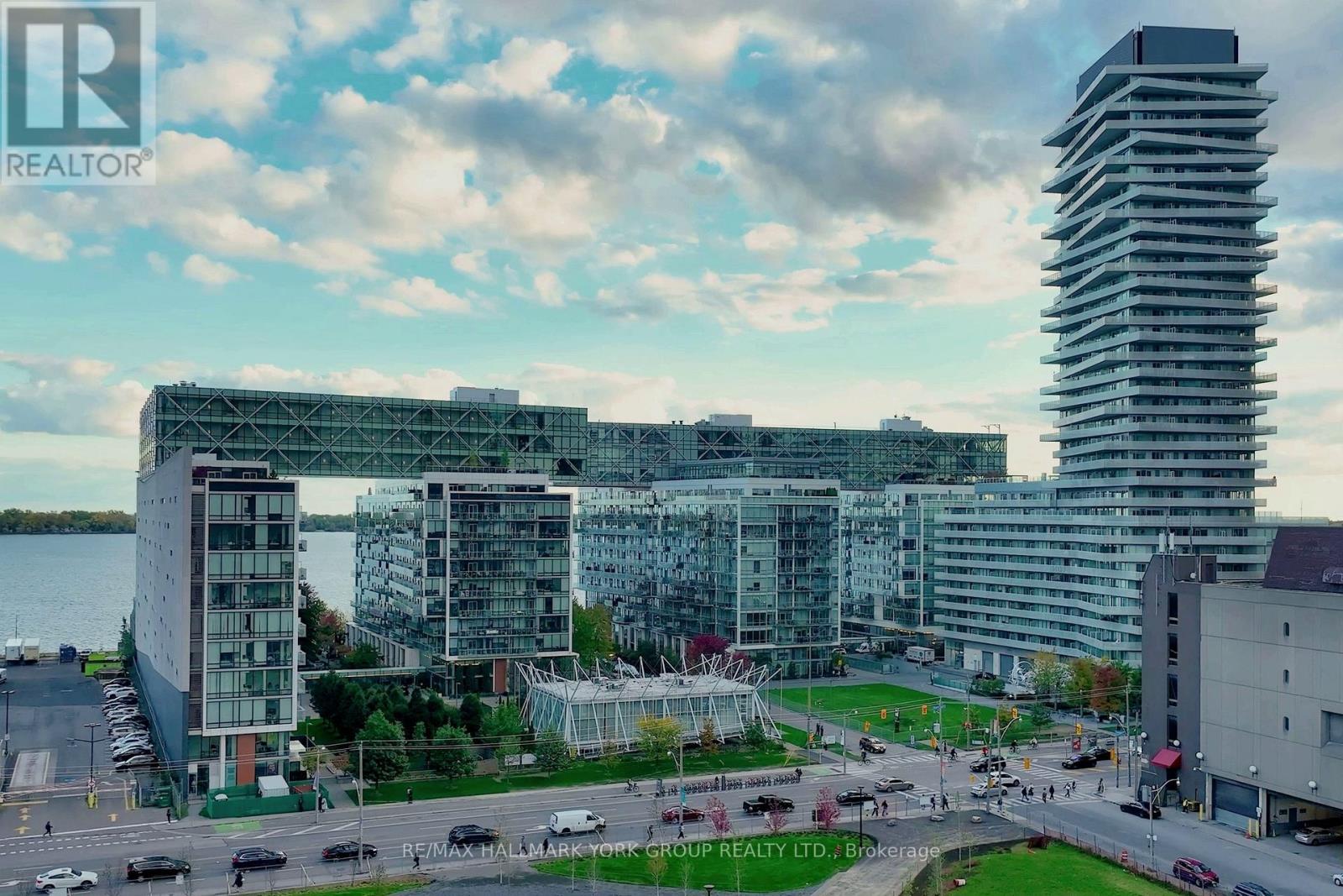 505 - 29 Queens Quay E, Toronto, Ontario  M5E 0A4 - Photo 2 - C12760404