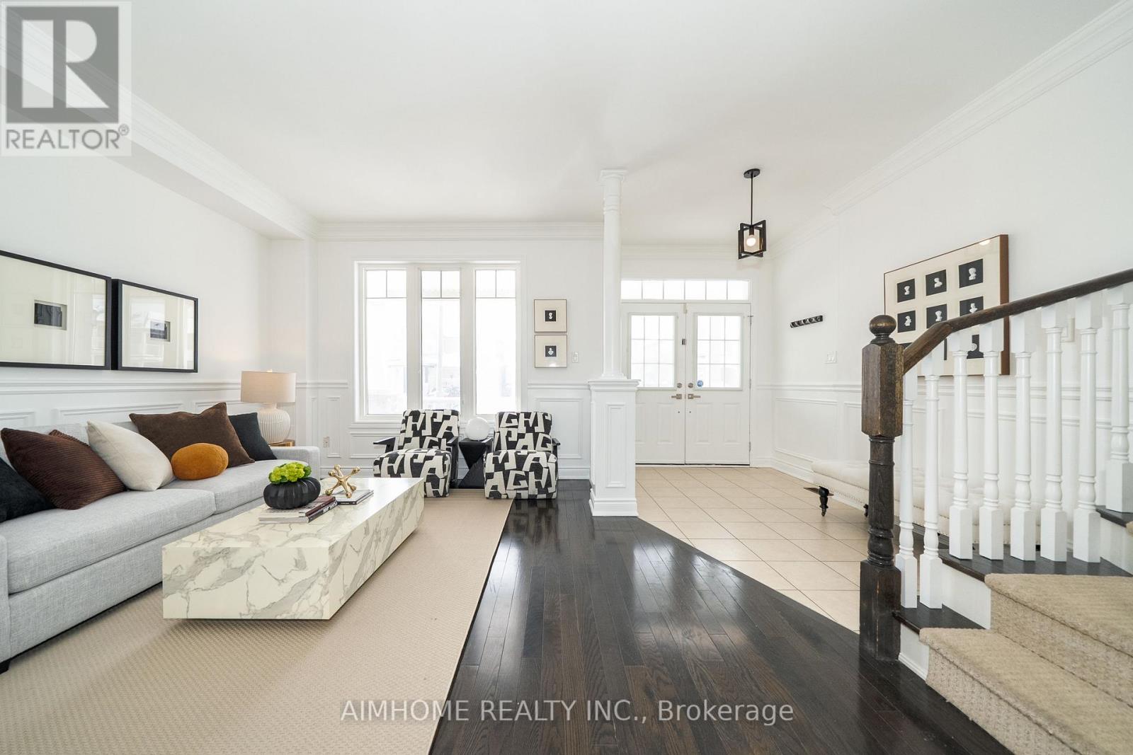 15 Rowley Street, Richmond Hill, Ontario  L4E 0N2 - Photo 11 - N12760412