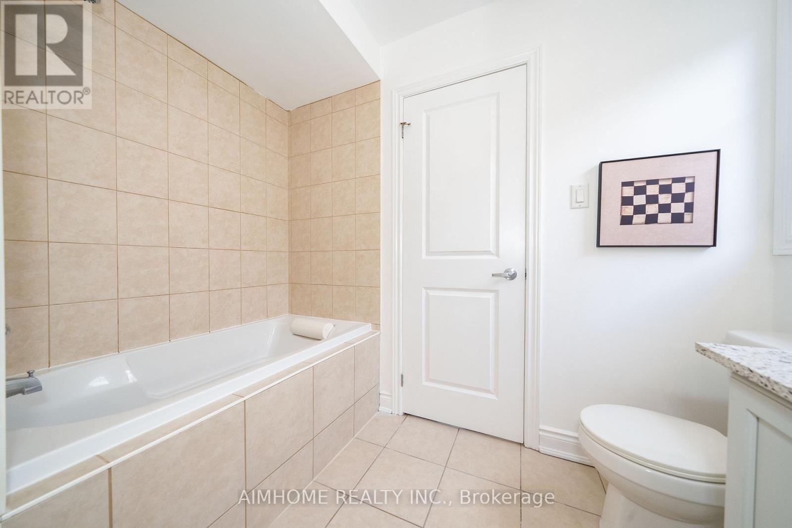 15 Rowley Street, Richmond Hill, Ontario  L4E 0N2 - Photo 40 - N12760412