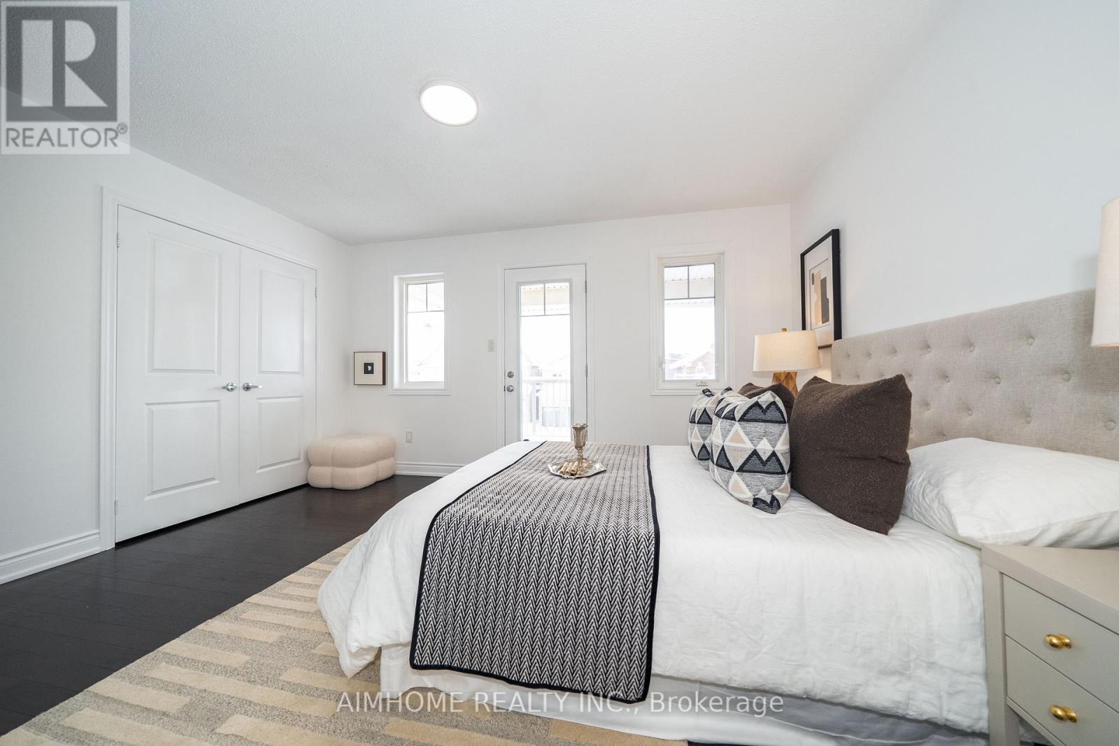 15 Rowley Street, Richmond Hill, Ontario  L4E 0N2 - Photo 41 - N12760412