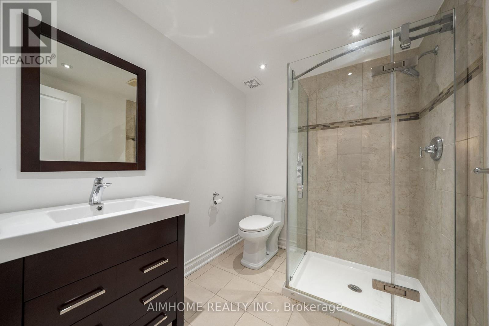 15 Rowley Street, Richmond Hill, Ontario  L4E 0N2 - Photo 46 - N12760412