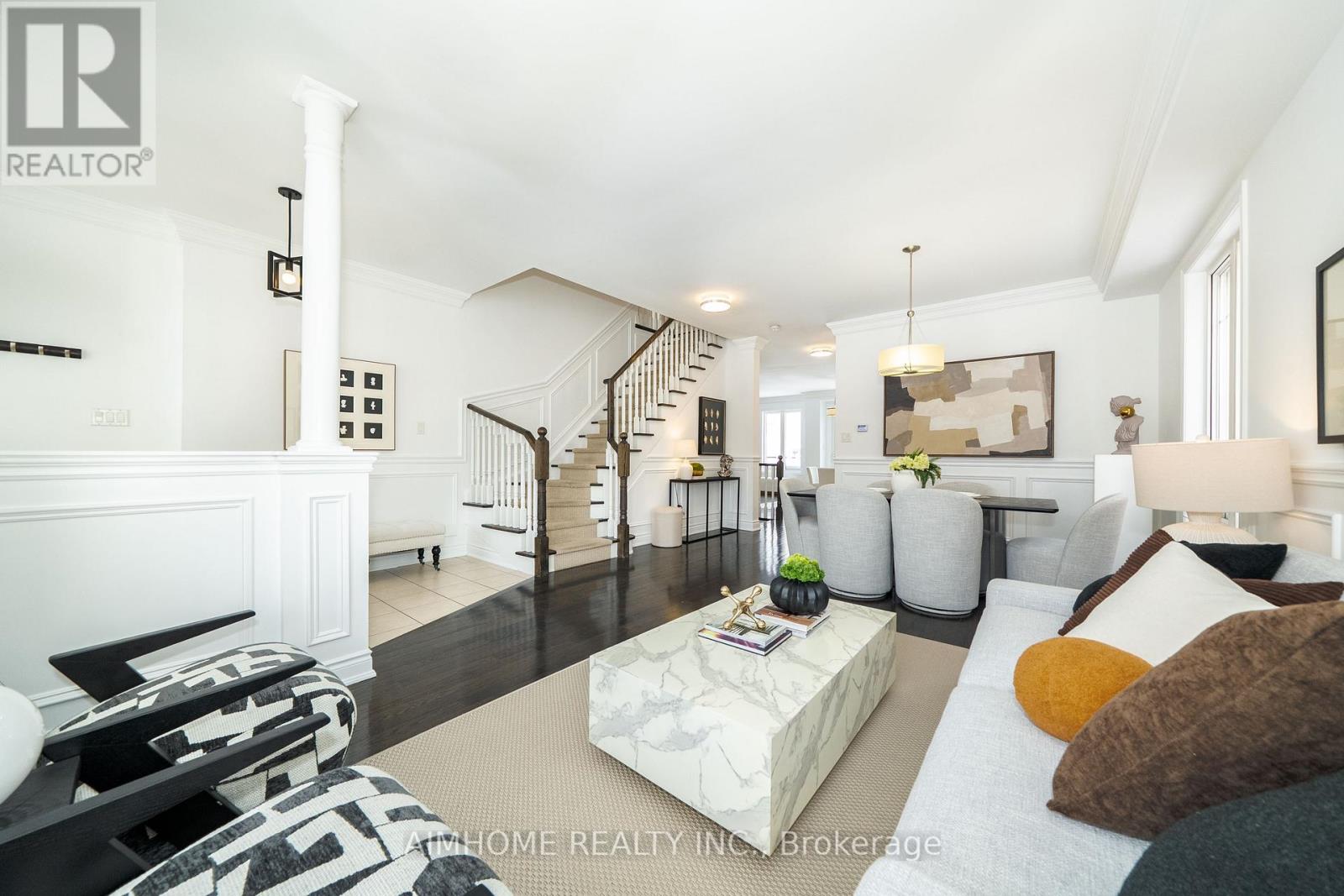 15 Rowley Street, Richmond Hill, Ontario  L4E 0N2 - Photo 8 - N12760412