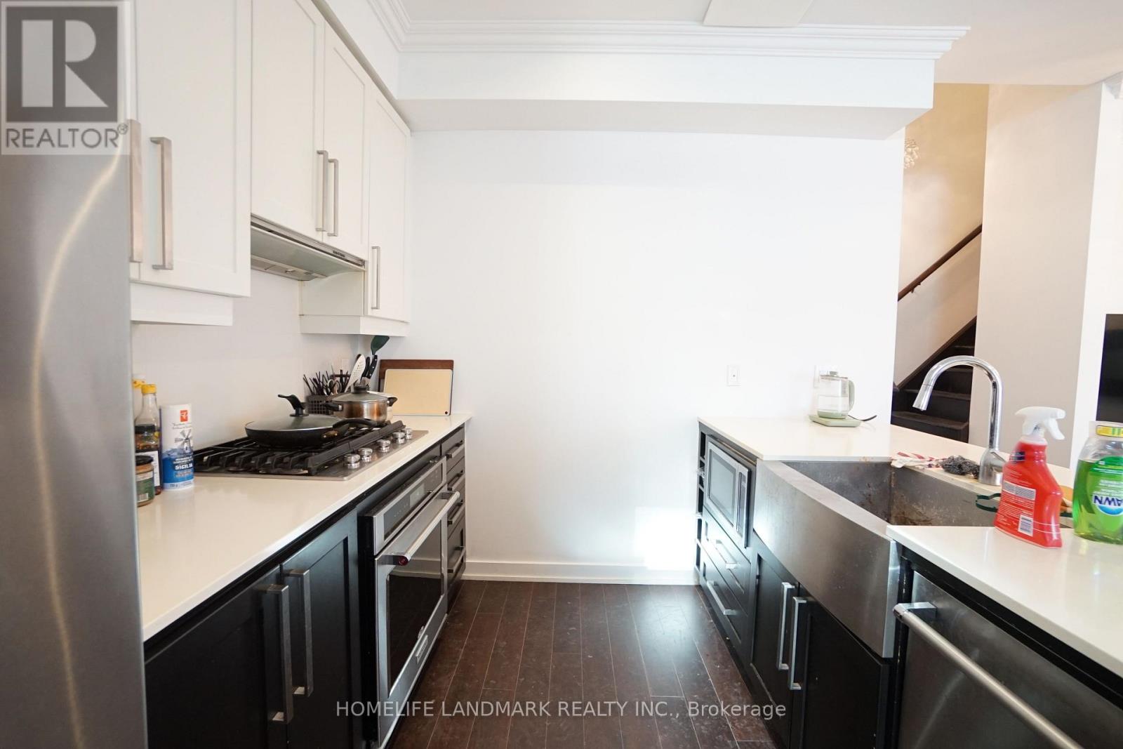 4 - 4030 Parkside Village Drive, Mississauga, Ontario  L5B 0K2 - Photo 7 - W12760400