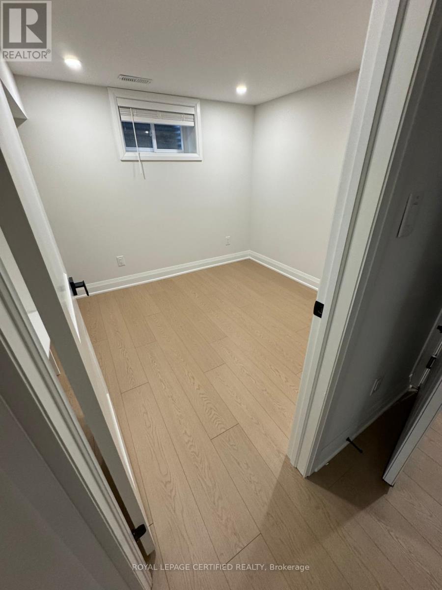 Basement - 209 Consulate Road, Mississauga, Ontario  L5B 3E6 - Photo 11 - W12760420