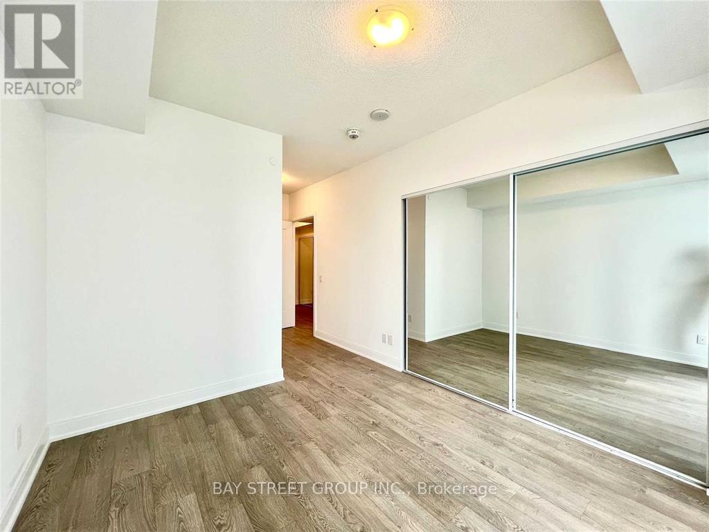 2806 - 70 Annie Craig Drive, Toronto, Ontario  M8V 0C4 - Photo 17 - W12760424