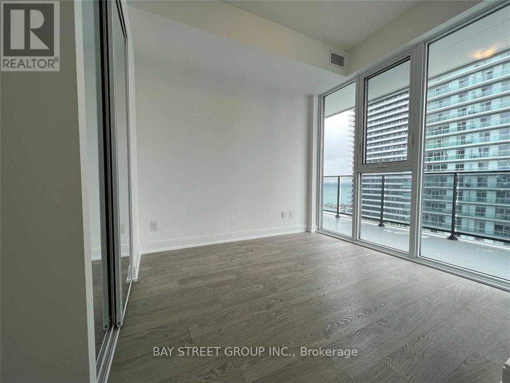 2806 - 70 Annie Craig Drive, Toronto, Ontario  M8V 0C4 - Photo 9 - W12760424