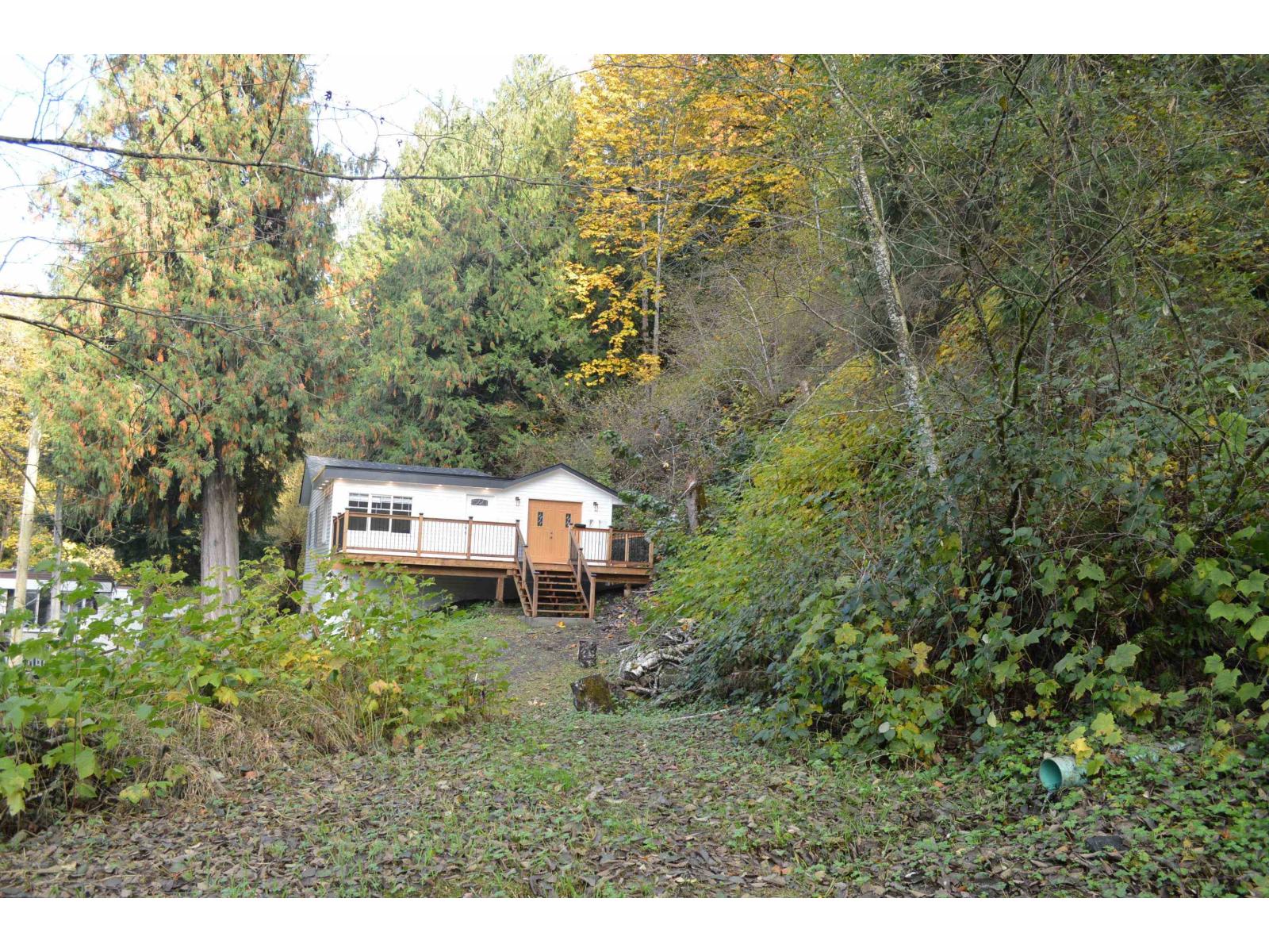 45992 Gurney Road, Cultus Lake East, Cultus Lake, British Columbia  V2R 5A8 - Photo 24 - R3062772