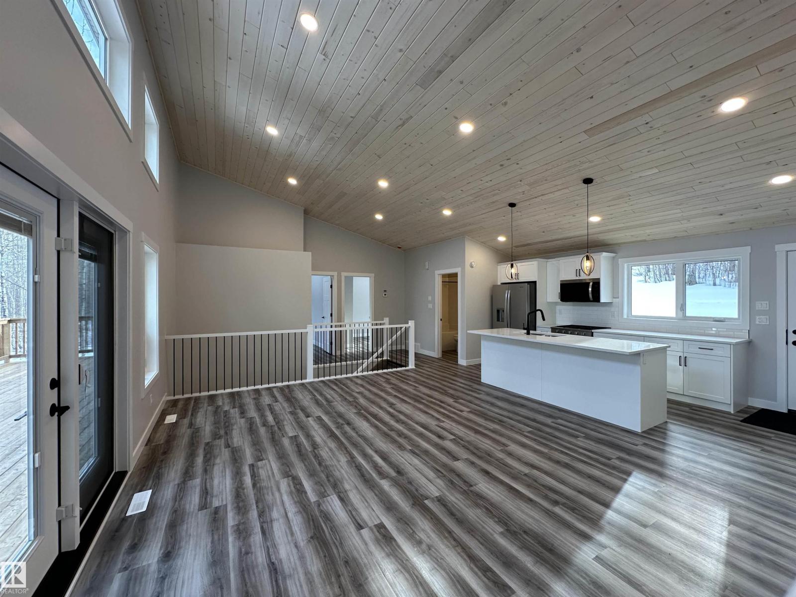 17 Hillside Cr, Rural Lac Ste. Anne County, Alberta  T0E 0A0 - Photo 38 - E4448473