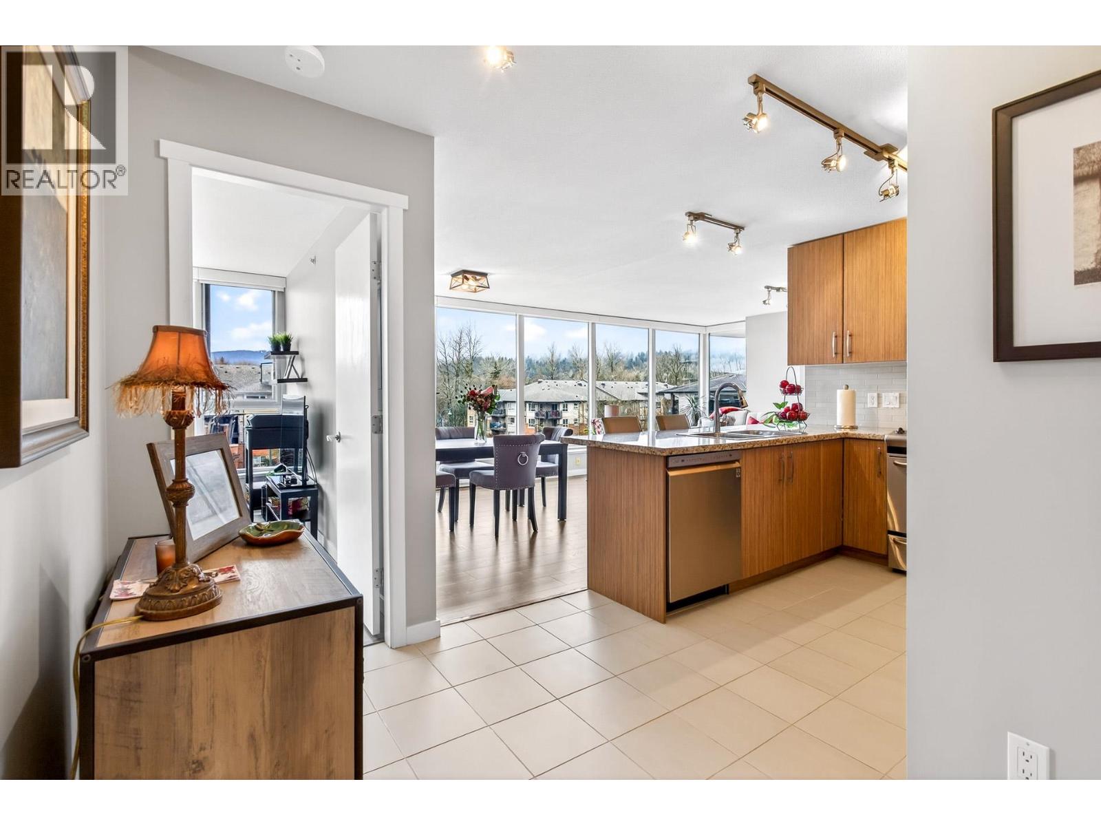 506 651 Nootka Way, Port Moody, British Columbia  V3H 0A1 - Photo 3 - R3086705