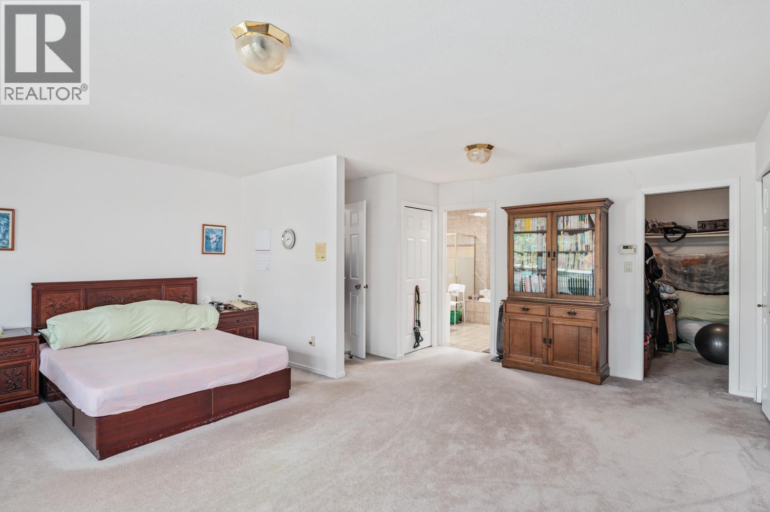 Listing Picture 10 of 16 : 3662 W 49TH AVENUE, Vancouver / 溫哥華 - 魯藝地產 Yvonne Lu Group - MLS Medallion Club Member