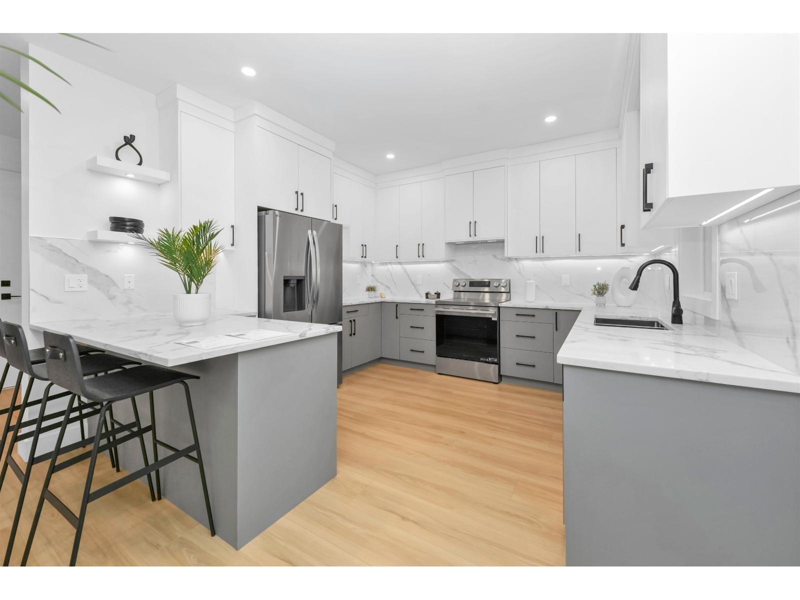 7 2168 Vinewood St Street, Abbotsford, British Columbia  V2S 3S4 - Photo 9 - R3084934