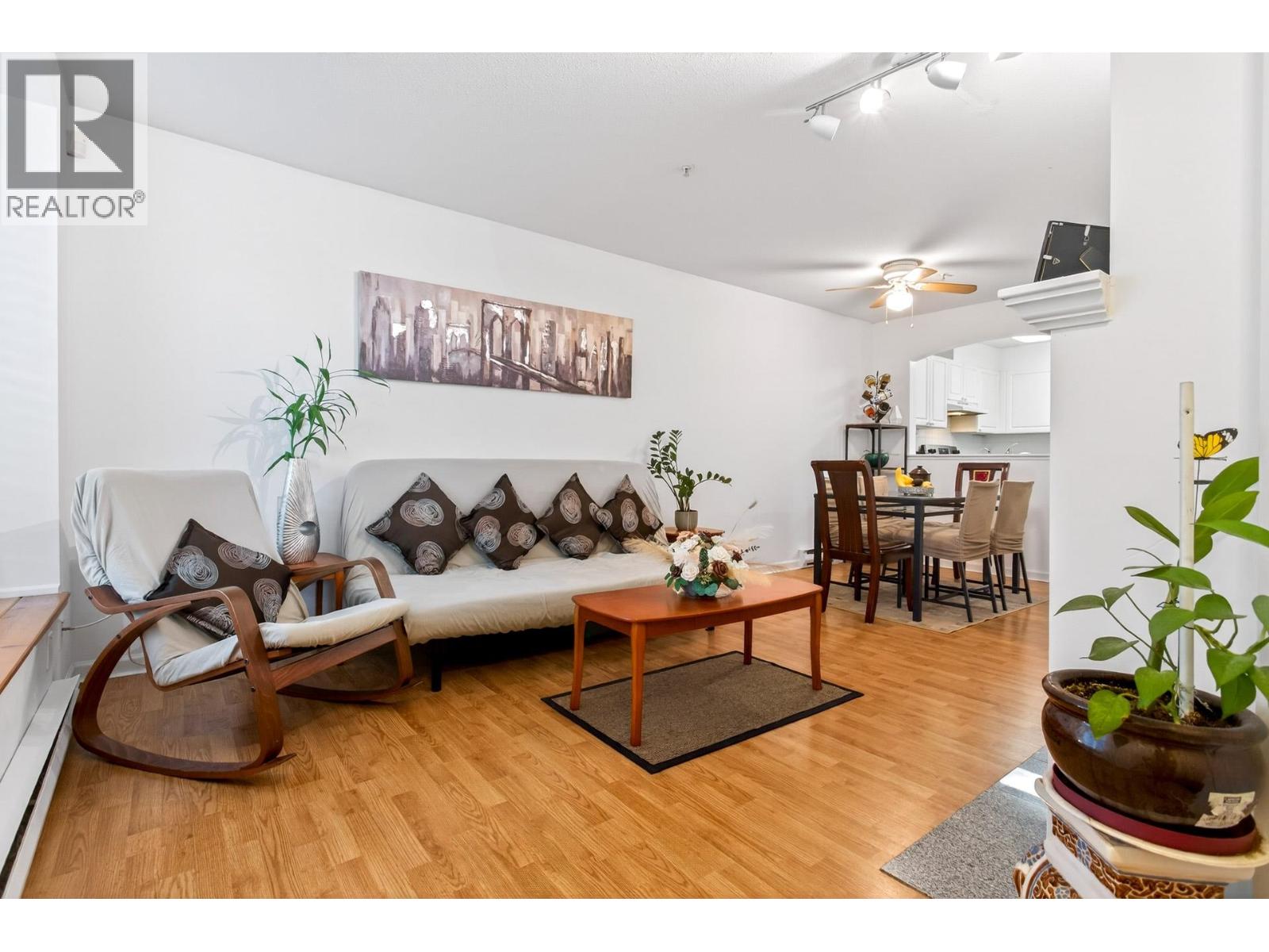 20 6588 Southoaks Crescent, Burnaby, British Columbia  V5E 4K1 - Photo 5 - R3086719