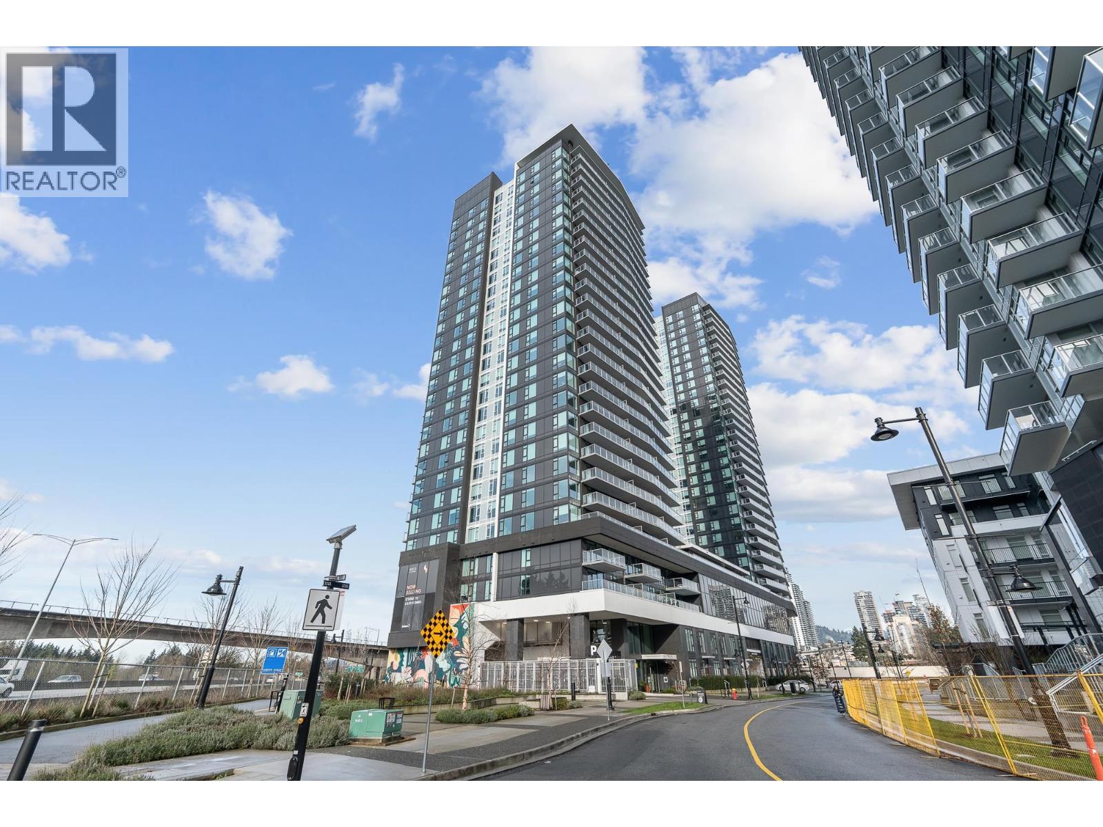 1802 308 Alderson Avenue, Coquitlam, British Columbia  V3K 0J2 - Photo 3 - R3086344