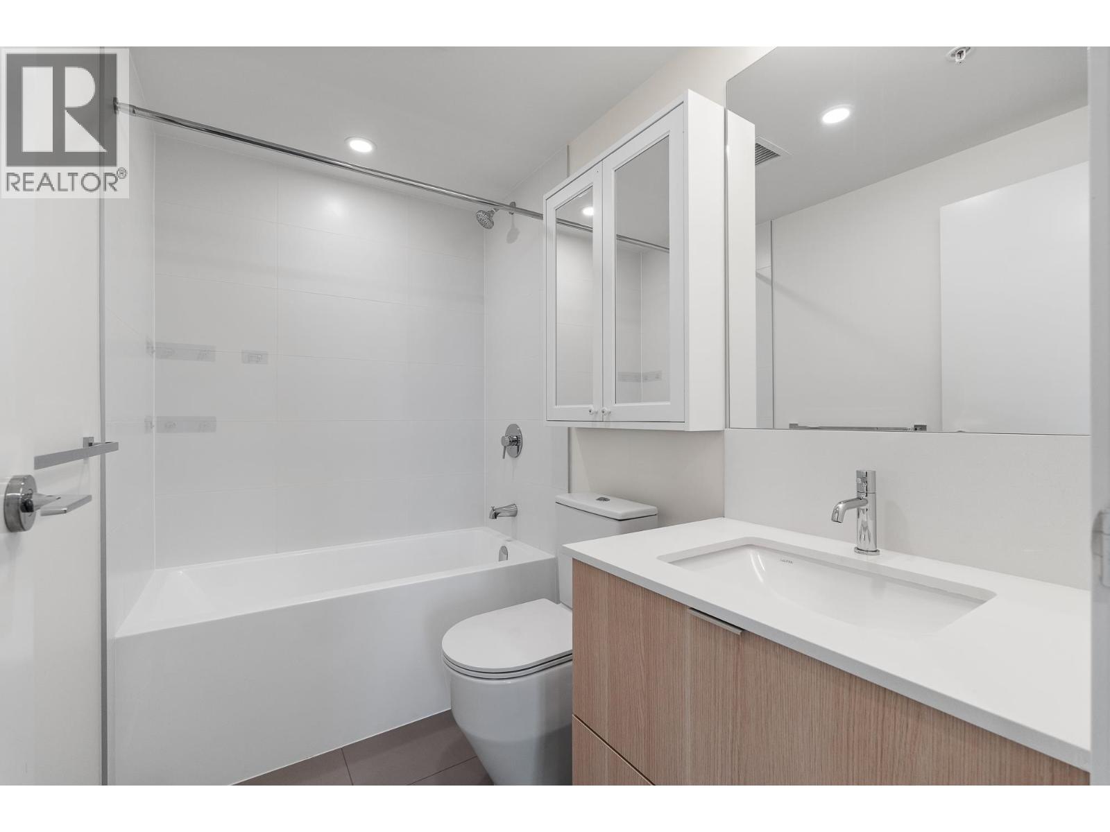 1802 308 Alderson Avenue, Coquitlam, British Columbia  V3K 0J2 - Photo 21 - R3086344