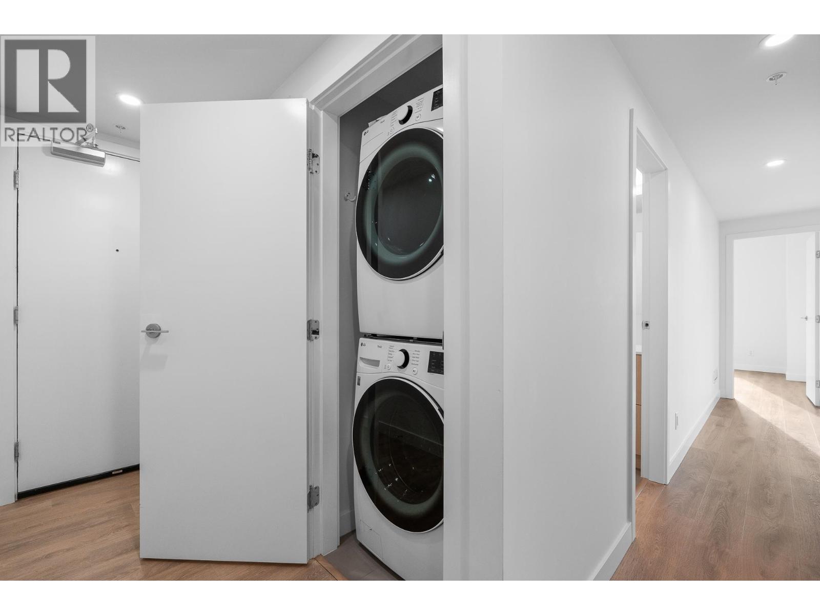 1802 308 Alderson Avenue, Coquitlam, British Columbia  V3K 0J2 - Photo 22 - R3086344