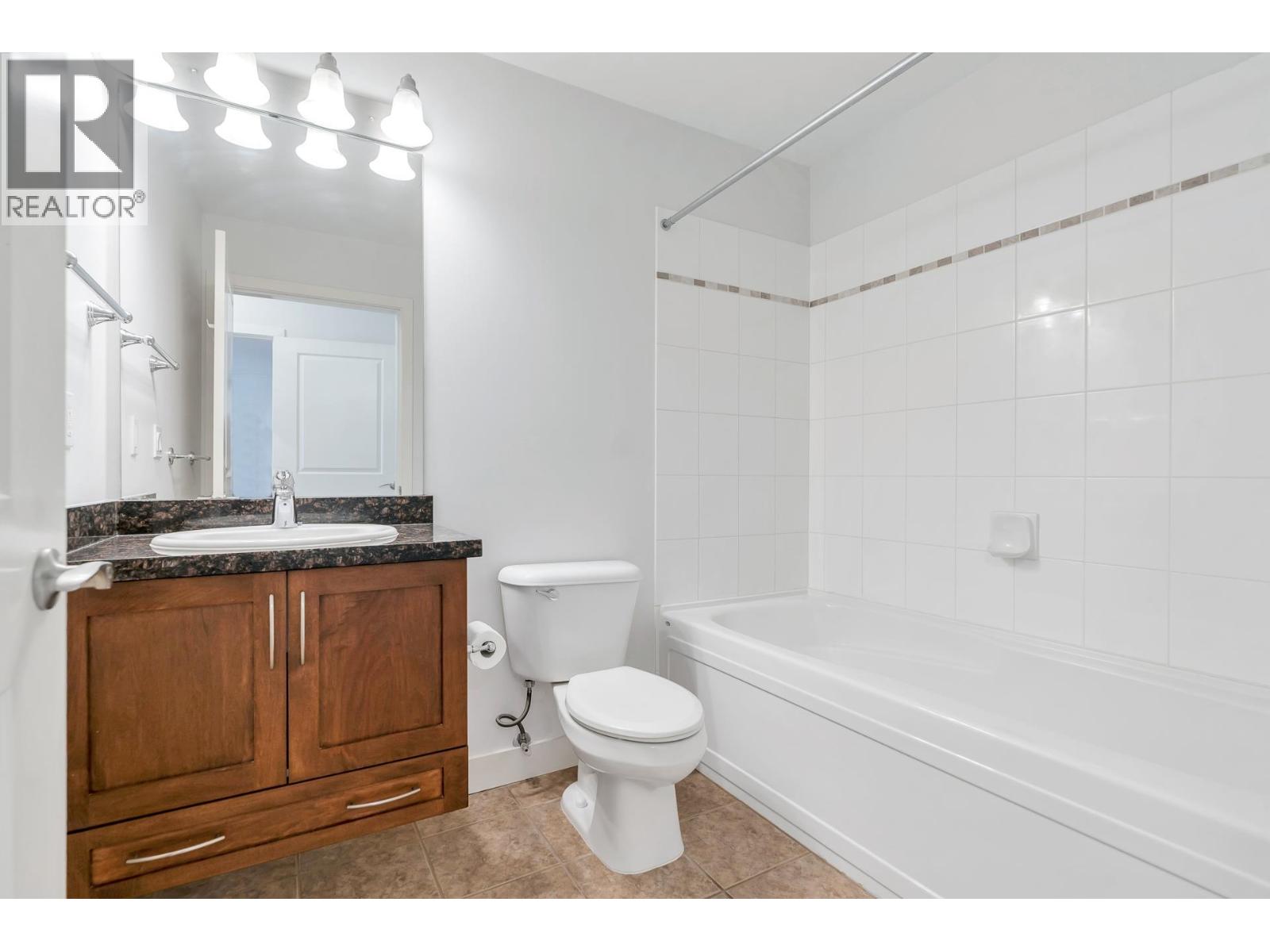 210 1375 View Crescent, Delta, British Columbia  V4L 0A3 - Photo 19 - R3085457