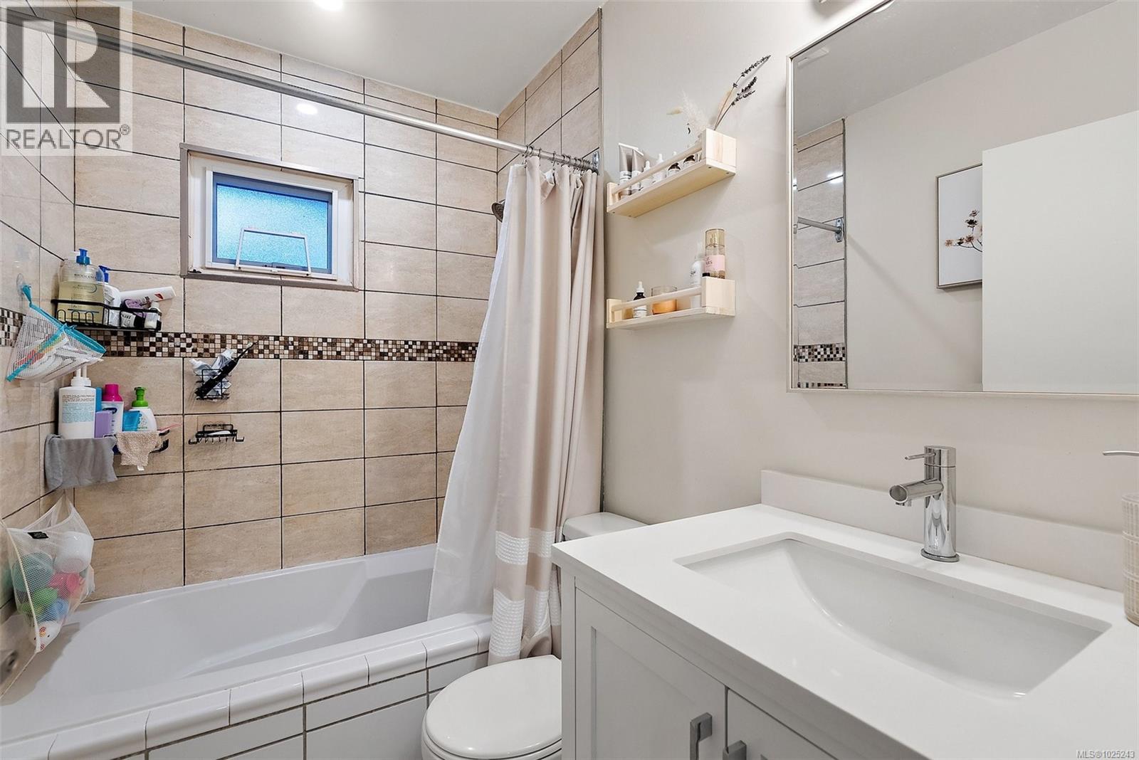 727 Porter Rd, Esquimalt, British Columbia  V9A 5W7 - Photo 19 - 1025243