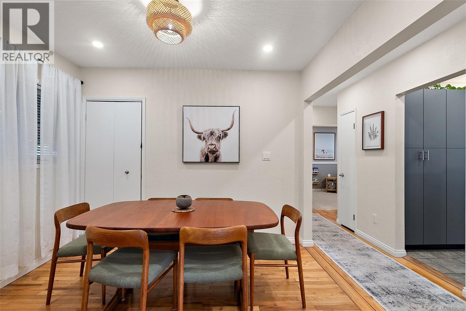 727 Porter Rd, Esquimalt, British Columbia  V9A 5W7 - Photo 22 - 1025243