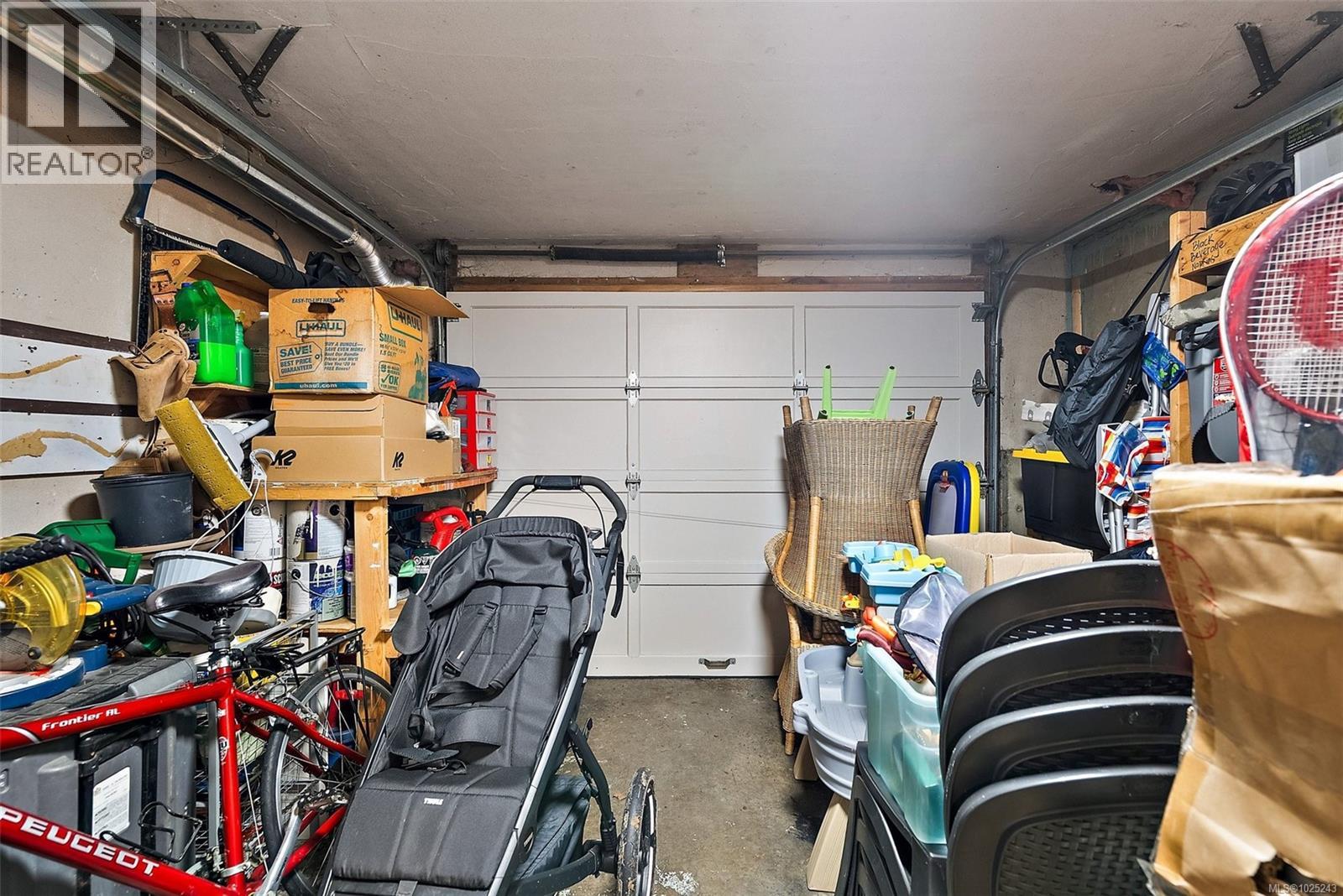 727 Porter Rd, Esquimalt, British Columbia  V9A 5W7 - Photo 31 - 1025243