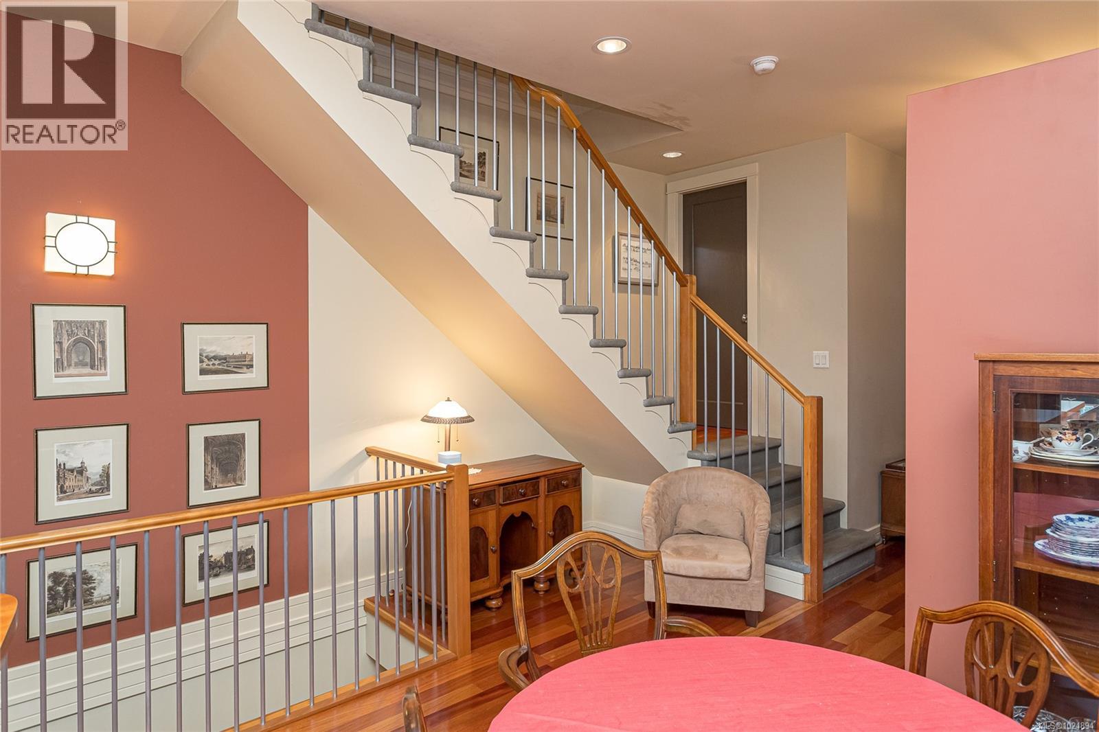 4 933 Meares St, Victoria, British Columbia  V8V 3J5 - Photo 11 - 1024894