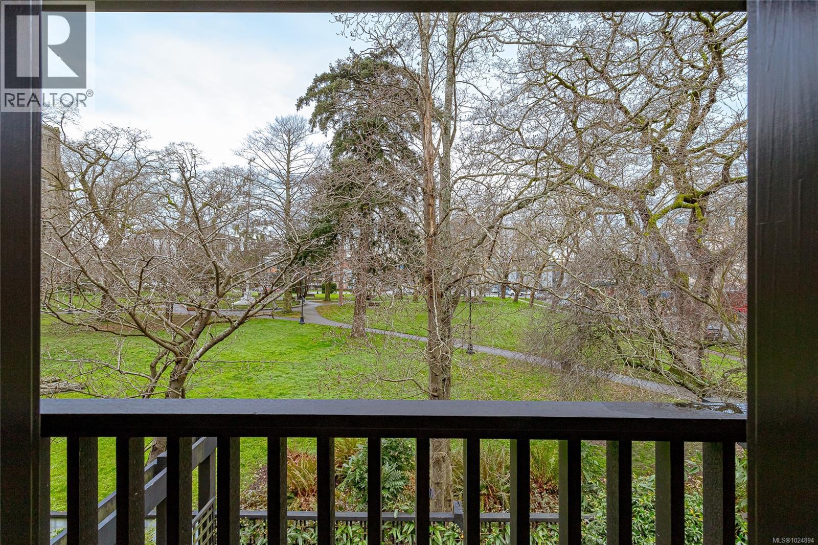 4 933 Meares St, Victoria, British Columbia  V8V 3J5 - Photo 18 - 1024894