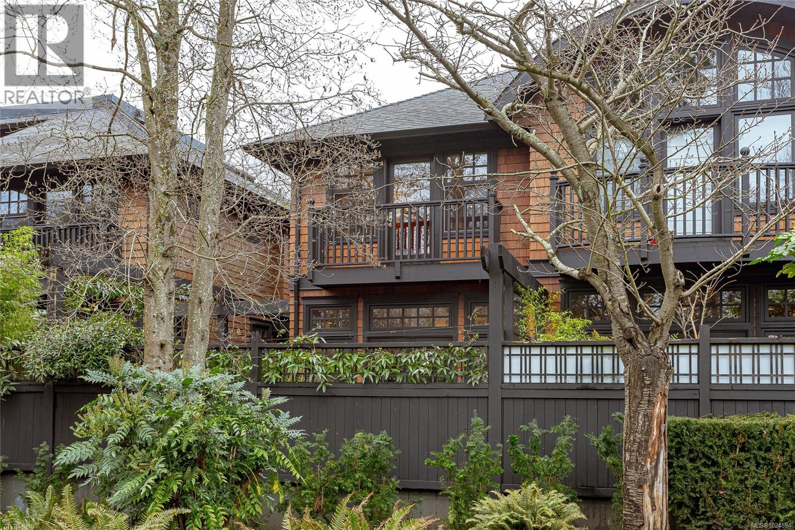 4 933 Meares St, Victoria, British Columbia  V8V 3J5 - Photo 40 - 1024894