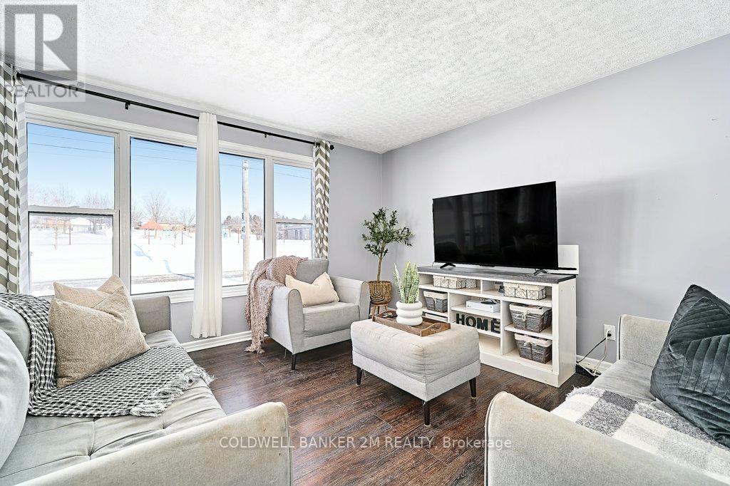 481 Emerald Avenue, Oshawa, Ontario  L1J 1K3 - Photo 13 - E12760434