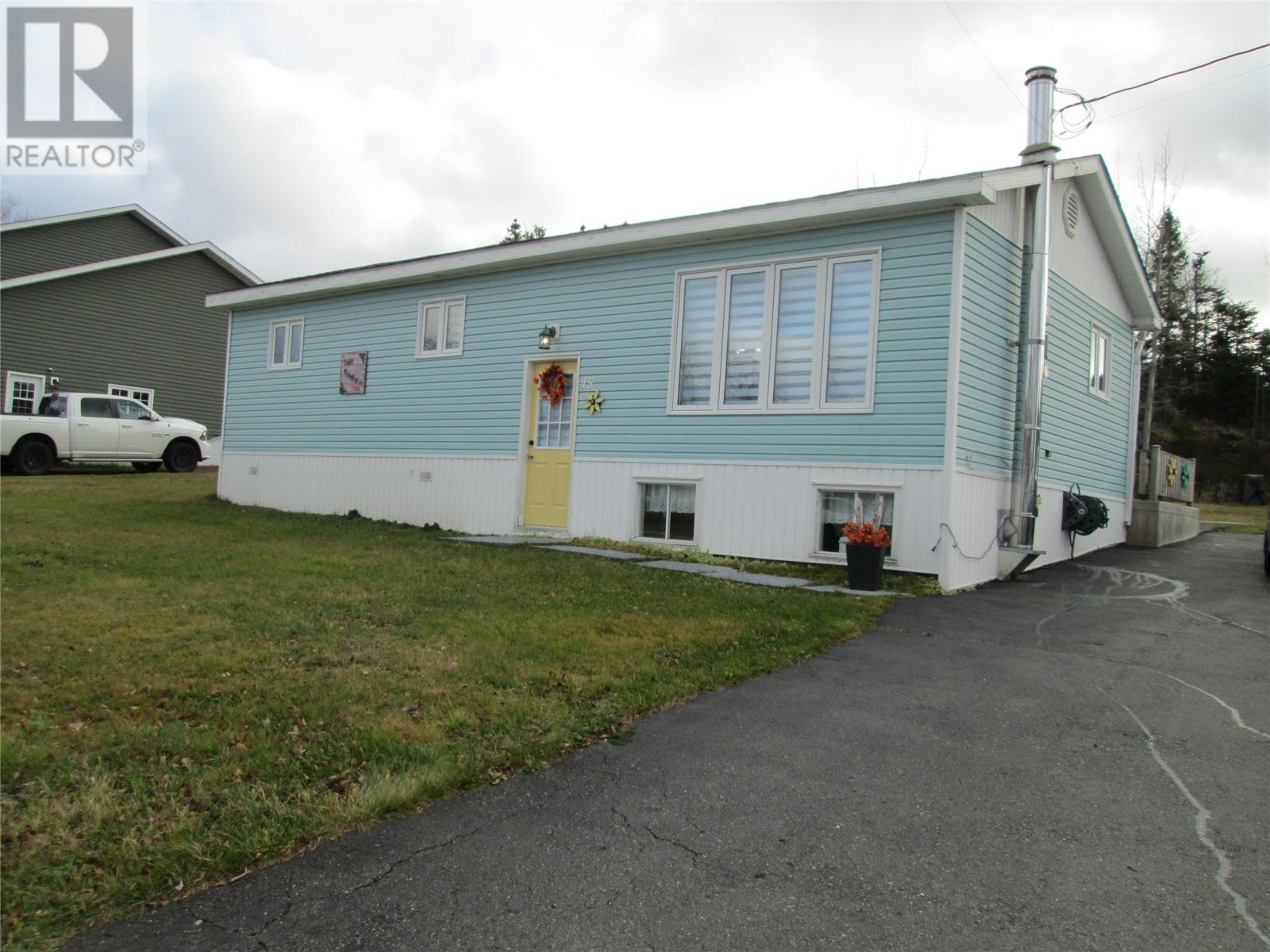 45 Country Road, Bishop's Falls, Newfoundland & Labrador