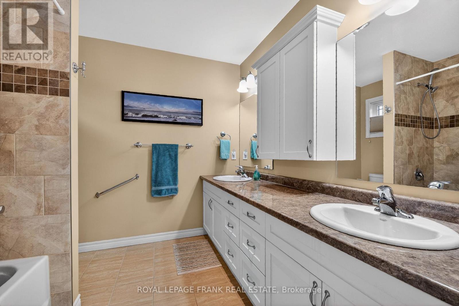 9 Green Arbour Way, Kawartha Lakes, Ontario  K9V 0E7 - Photo 21 - X12760488