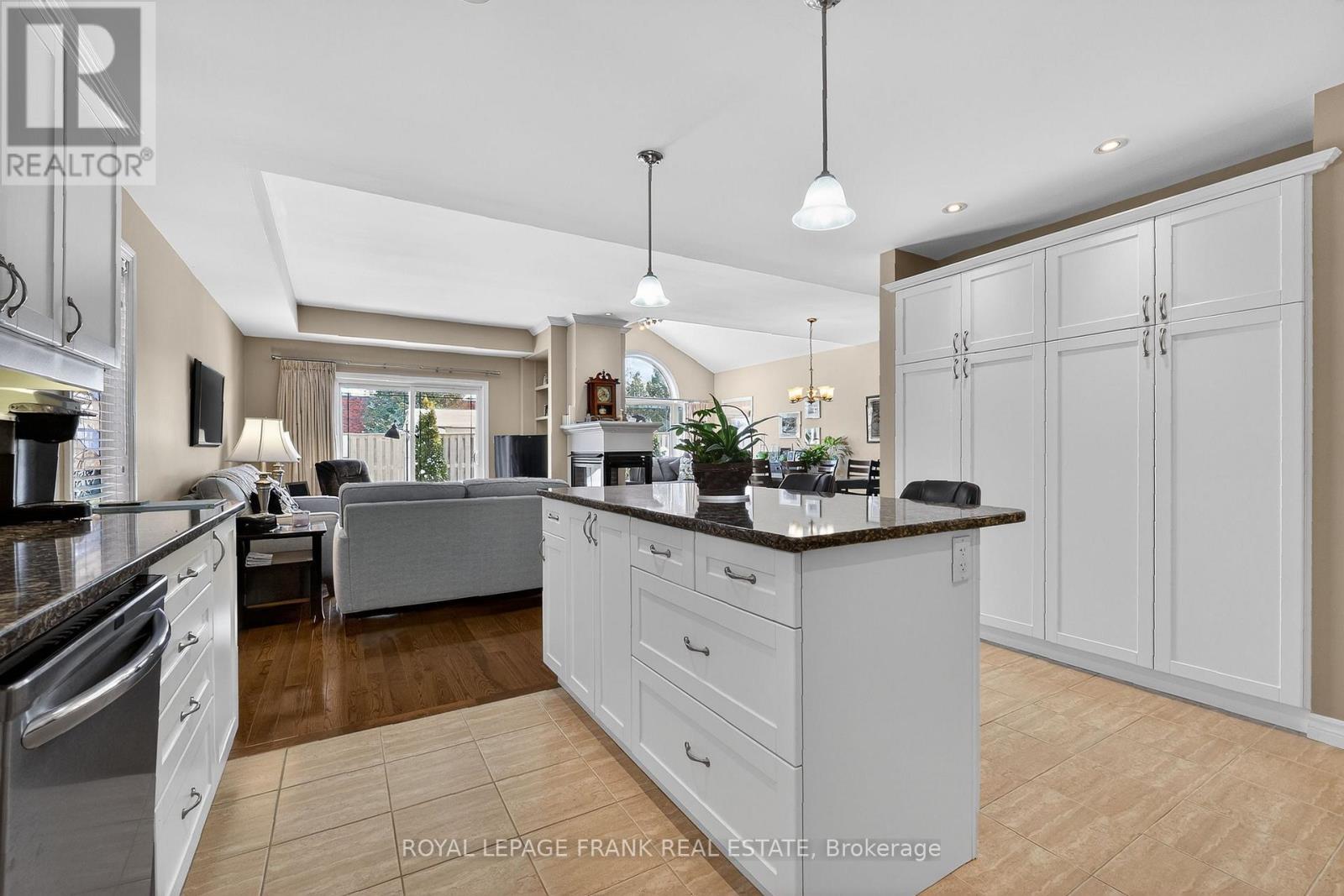 9 Green Arbour Way, Kawartha Lakes, Ontario  K9V 0E7 - Photo 8 - X12760488