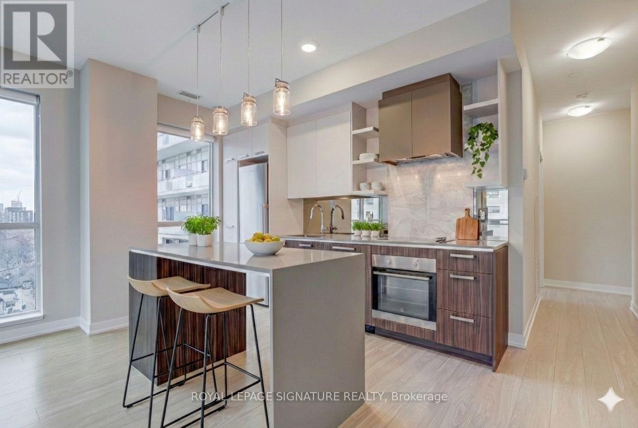 836 - 1830 Bloor Street W, Toronto, Ontario  M6P 0A2 - Photo 7 - W12760122