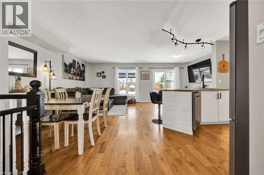 75 Peglar Crescent, Fergus, Ontario  N1M 3T4 - Photo 6 - 40803112