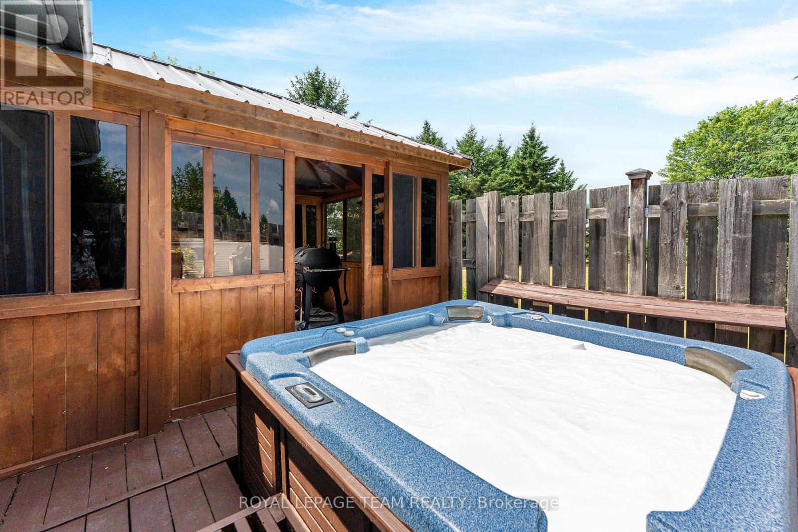 106 Porcupine Trail, Ottawa, Ontario  K0A 1T0 - Photo 43 - X12465674