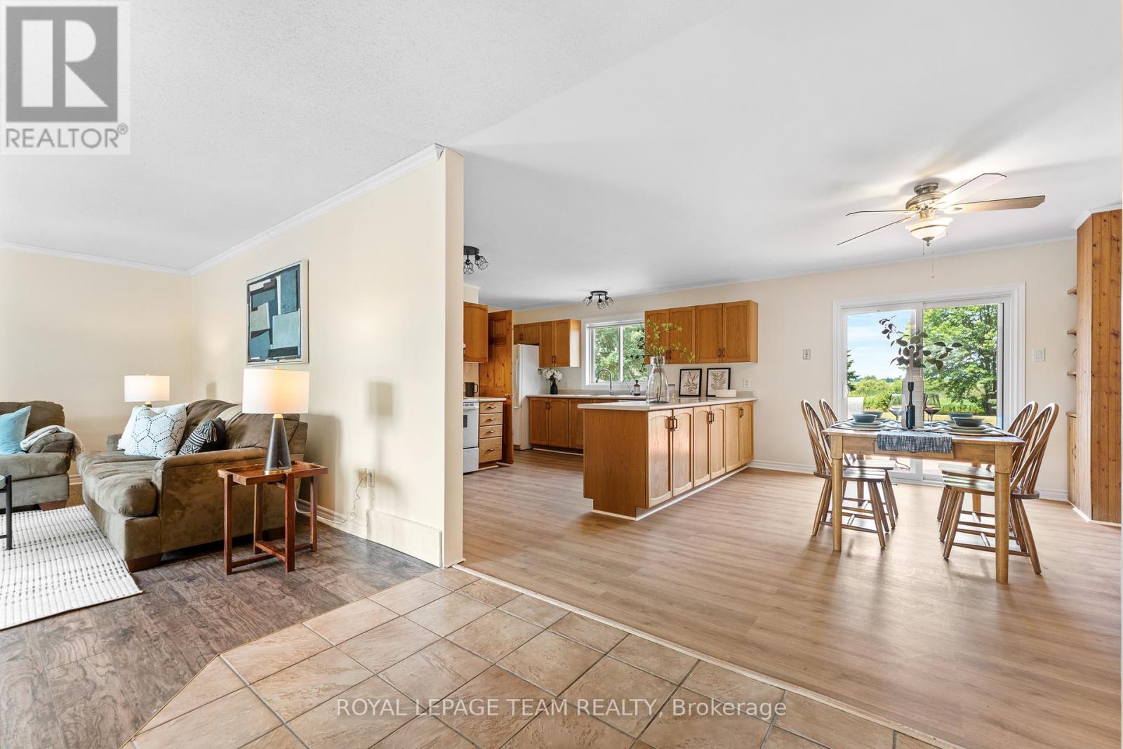 106 Porcupine Trail, Ottawa, Ontario  K0A 1T0 - Photo 7 - X12465674