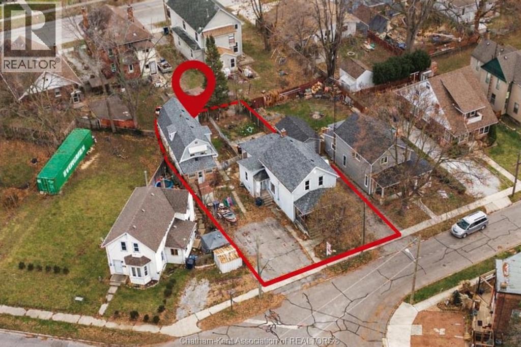 MLS# 26002537: 75 / 79 Grant STREET, Chatham, Canada