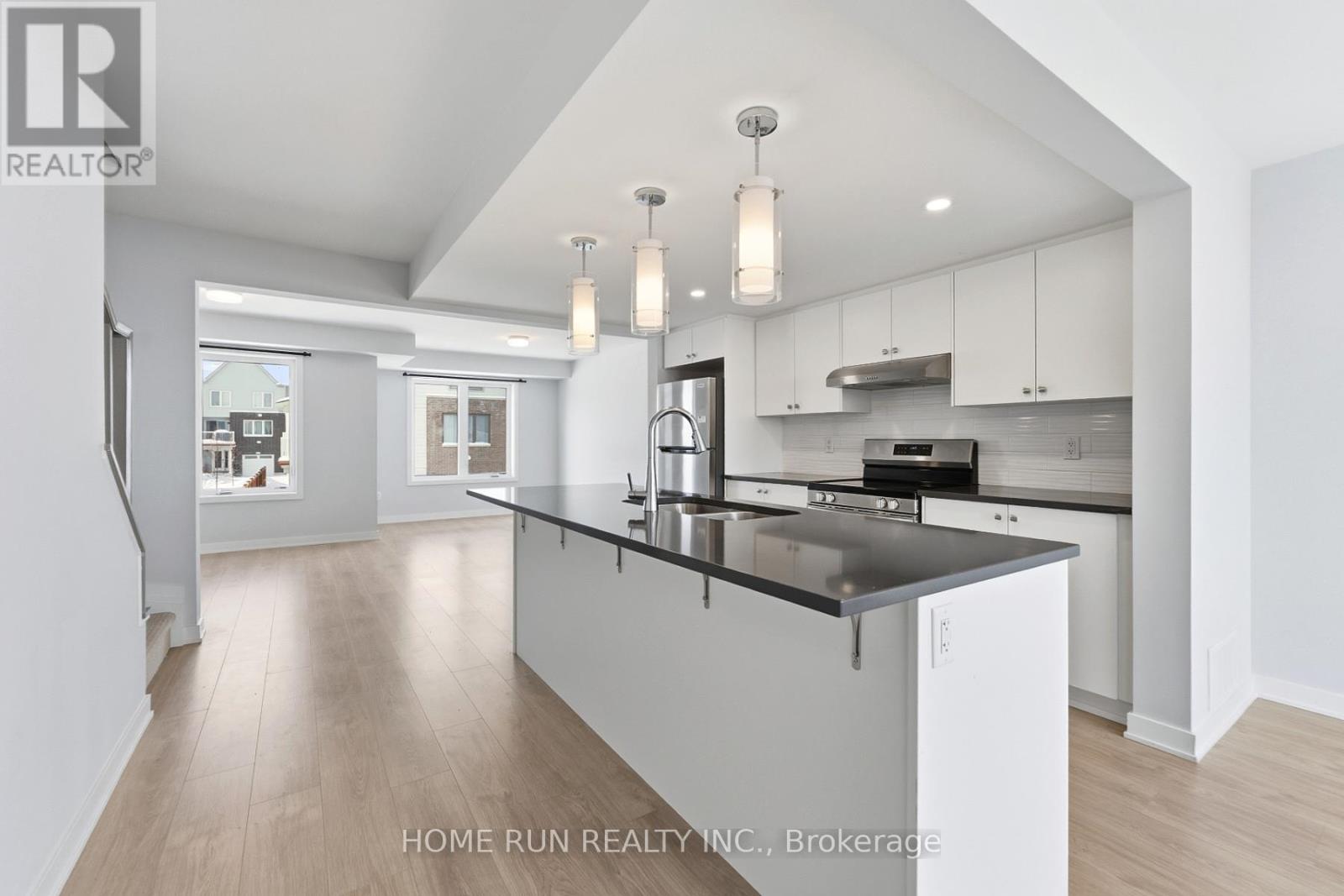 752 Kinstead Private, Ottawa, Ontario  K2S 3B3 - Photo 10 - X12760440