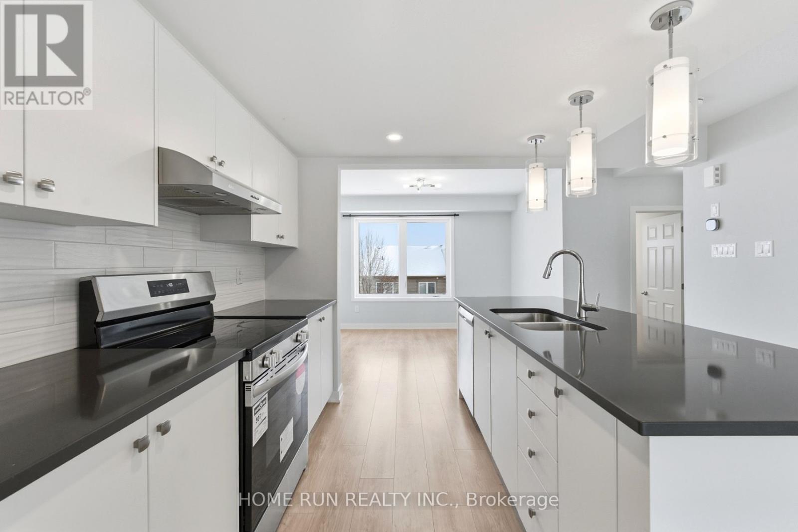 752 Kinstead Private, Ottawa, Ontario  K2S 3B3 - Photo 14 - X12760440