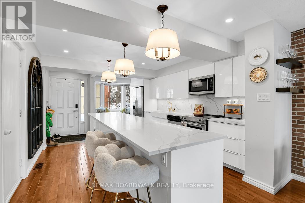 3 - 104 Cheltenham Private, Ottawa, Ontario  K1V 0L6 - Photo 10 - X12760518